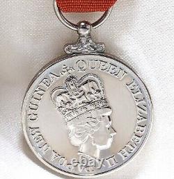 100% original full size 1975-85 Papua New Guinea 10th Ann. Independence Medal