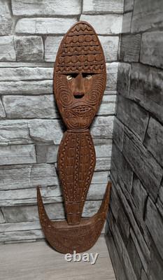 18.5 Papua New Guinea Hand Carved Wood withCowrie Shell Eyes Suspension Food Hook