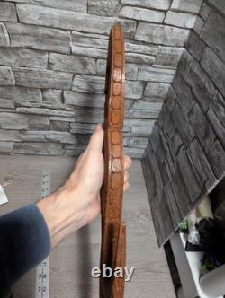 18.5 Papua New Guinea Hand Carved Wood withCowrie Shell Eyes Suspension Food Hook