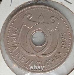 1975 Papua New Guinea Coin (F) (Mint Error, Centre Punch Off-centre)