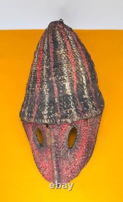 Abelam Yam Mask. Sepik River Region, Papua New Guinea. Early / Mid 20th Century