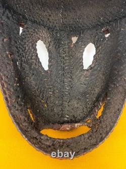 Abelam Yam Mask. Sepik River Region, Papua New Guinea. Early / Mid 20th Century
