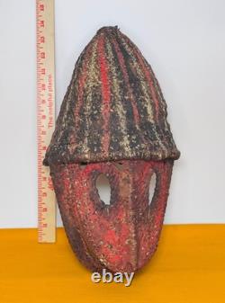 Abelam Yam Mask. Sepik River Region, Papua New Guinea. Early / Mid 20th Century