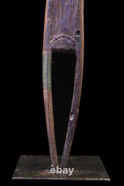 Aiguille à ramender, mending needle, traditional tool, papua new guinea