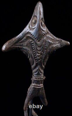 Amulette poisson, fish cult figure, oceanic art, Papua new guinea, tribal art