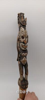 Antique New Guinea Papua ornamental flute stopper crocodile spirits
