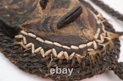 Antique Papua New Guinea Mask Yam Kaminbit Village Oceanic Ancestor Figrual Art