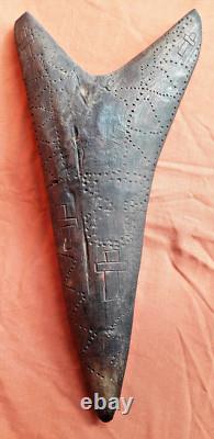 Antique Uncommon MUDMEN  Tribal Religious Figure Papua New Guinea