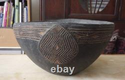 Antique wood bowl from the Rai Coast, Madang Province, Papua New Guinea
