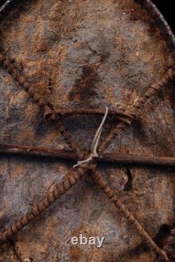 Bouclier, war shield, oceanic art, papua new guinea, tribal art, Oceania, 74 cm