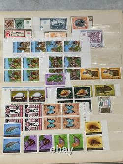 CMMY23 Papua New Guinea 1961 1986 mostly mint unhinged in blocks of 4