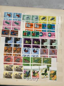 CMMY23 Papua New Guinea 1961 1986 mostly mint unhinged in blocks of 4