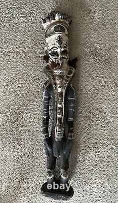 Carved Papua New Guinea Sepik River District Spirit Painted Figure Sculpture Art