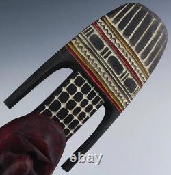Chambri Papua New Guinea Sepik Figural Basket Hook