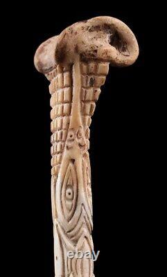 Chasse-mouche océanien, carved tool, oceanic art, fly-hunting, Papua New guinea