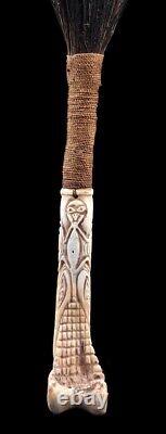 Chasse-mouche océanien, carved tool, oceanic art, fly-hunting, Papua New guinea