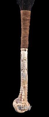 Chasse-mouche océanien, carved tool, oceanic art, fly-hunting, Papua New guinea