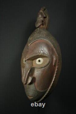 Classic Wooden Ancestor Mask SEPIK Ramu Lower Sepik river, Papua New Guinea