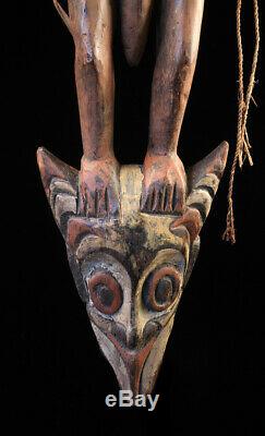 Crochet iatmul, tribal hook, oceanic art, papua new guinea, sepik carving