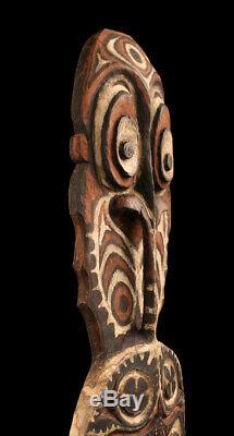 Crochet iatmul, tribal hook, oceanic art, papua new guinea, sepik carving