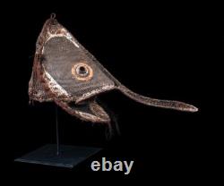Didagur mask, primitive art, masque heaume, oceanic art, papua new guinea