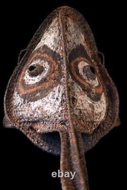 Didagur mask, primitive art, masque heaume, oceanic art, papua new guinea