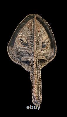 Didagur mask, primitive art, masque heaume, oceanic art, papua new guinea