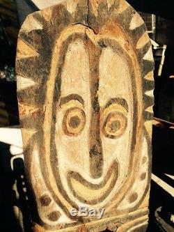 Exceptional Papua New Guinea Spirit Board Shield Handmade Clan Gope Board. LD