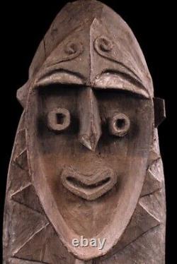 Figure Minja, oceanic art, washkuk hills, Nokuma figure, papua new guinea