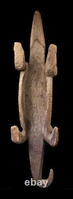 Figure de culte, cult figure, crocodile, oceanic art, Papua new guinea