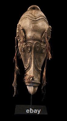 Figure de culte, cult figure, oceanic art, Papua new guinea, wooden pig