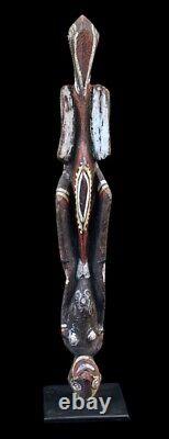 Figure de culte, kwoma figure, oceanic art, art océanien, Papua New Guinea