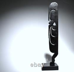 Fine KOREWORI yipwon amulet figure Papua New Guinea tribal art oceanic pacific