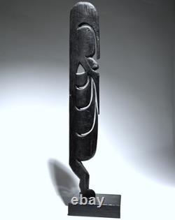 Fine KOREWORI yipwon amulet figure Papua New Guinea tribal art oceanic pacific