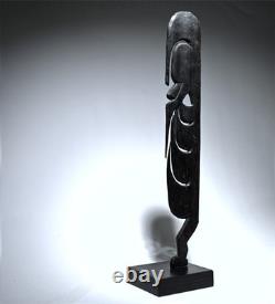 Fine KOREWORI yipwon amulet figure Papua New Guinea tribal art oceanic pacific