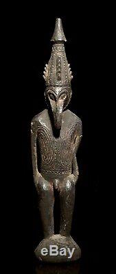 Fine Provenance Amulet Figure Papua New Guinea