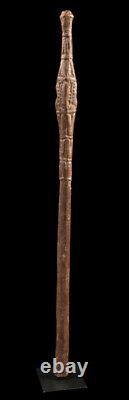 Fragment de pagaie, paddle top, sepik river, primitive art, papua new guinea