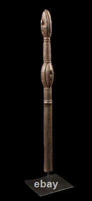 Fragment de pagaie, paddle top, sepik river, primitive art, papua new guinea