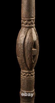 Fragment de pagaie, paddle top, sepik river, primitive art, papua new guinea