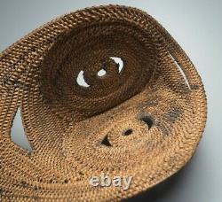 Good Small Oceanic Polynesian Papua New Guinea Woven Rattan Painted Yam Mask