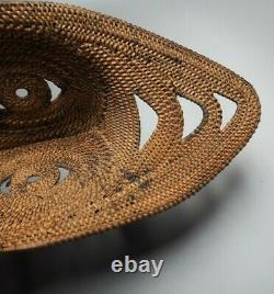 Good Small Oceanic Polynesian Papua New Guinea Woven Rattan Painted Yam Mask