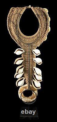 Iatmul Traditional Necklace Made Of Shells From Papua New Guinea 7996