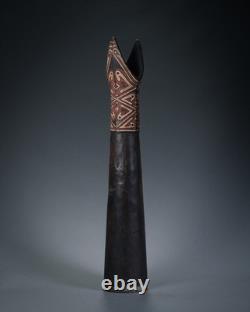 KUNDU from Urama Island in the Papuan Gulf, Papua New Guinea KUNDU from Urama Island in the Papuan Gulf, Papua New Guinea