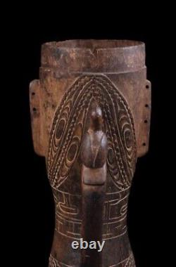 Kundu, drum, traditional instrument, papua new guinea, oceanic art, tribal art
