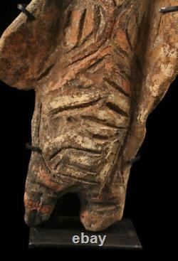 Kwoma ceramic figure, poterie, oceanic art, papua new guinea