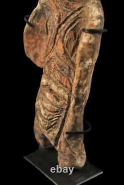 Kwoma ceramic figure, poterie, oceanic art, papua new guinea