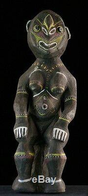 Kwoma figure, oceanic tribal art, papua new guinea