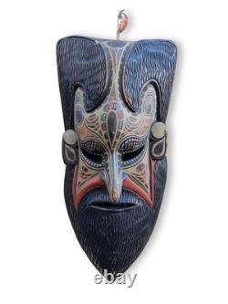 LARGE 58cm Vintage Sepik Papua New Guinea PNG Hand Carved Painted Tribal Mask