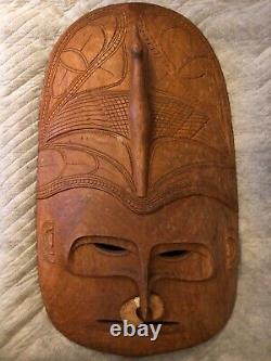 Large Vintage Wooden Tribal Papua New Guinea Mask
