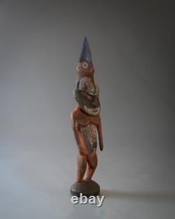MALE ANCESTOR FIGURE, Sepik River, Papua New Guinea